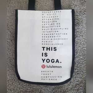 💚5/$25 Lululemon White and Black Reusable Tote Bag